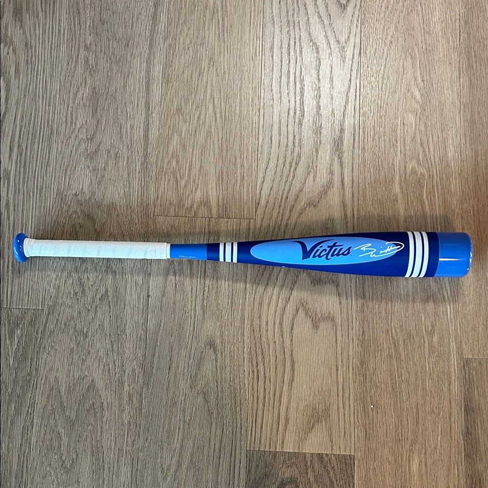 Victus Blue Youth Baseball Bat with White Grip